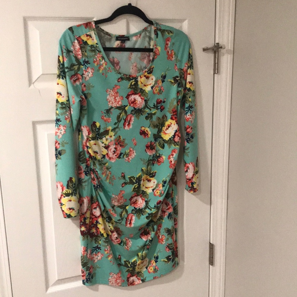 Size medium maternity dress